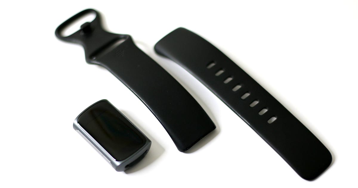 Smartwatch Parts（Fitbit Charge 5）：本人の撮影写真