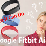 Google Fitbit Airでできることを解説するアイキャッチ画像。黒いバンドのFitbit Air本体と、何ができるのか考える女性のイラスト（スマブロ.com）
